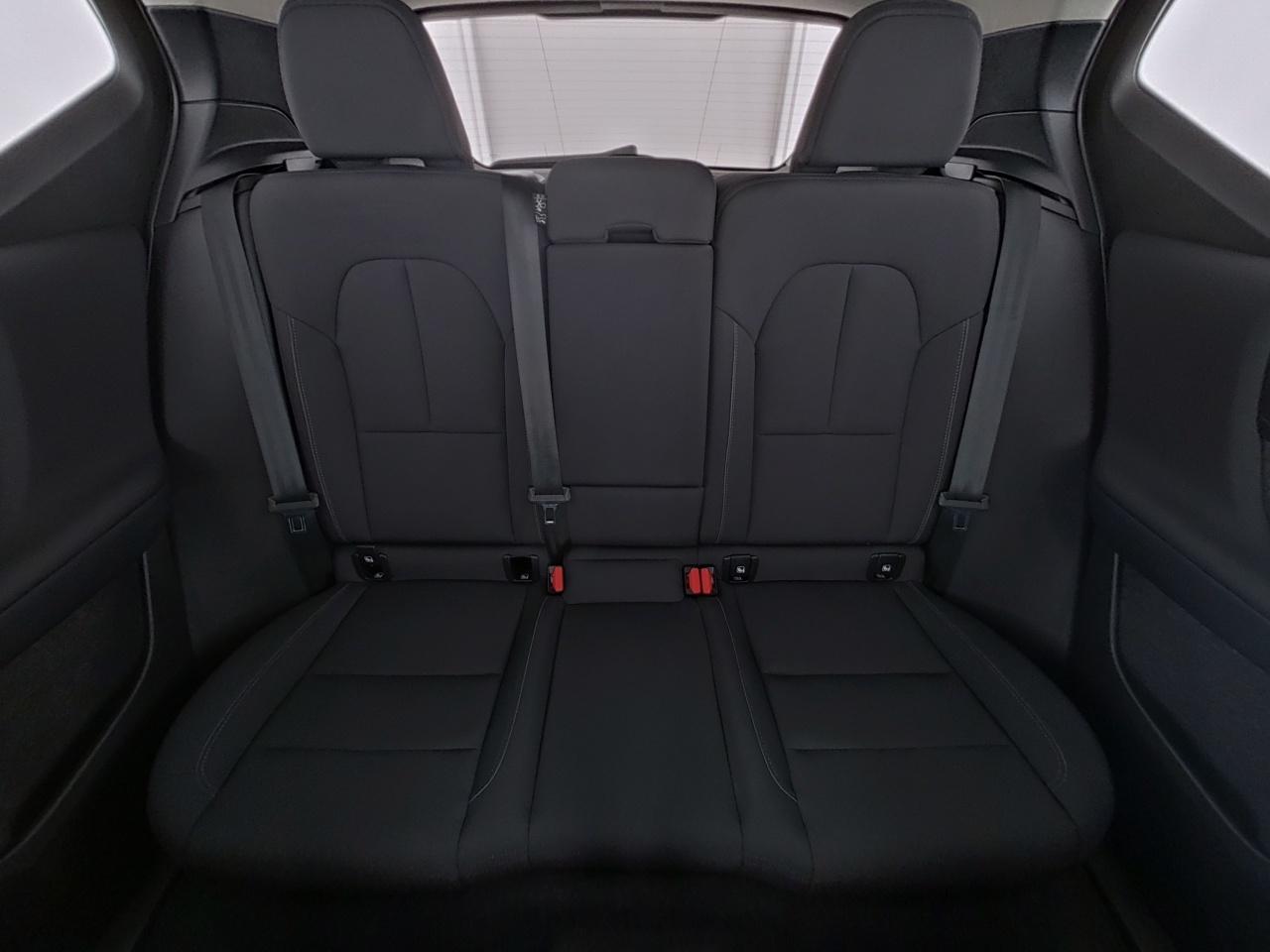 Volvo  XC 40
