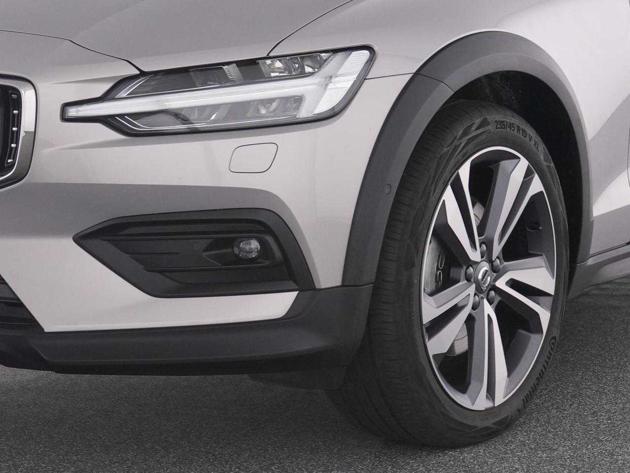 Volvo  CC