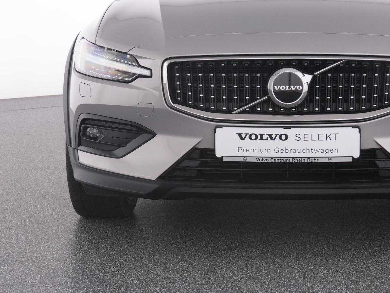 Volvo  CC