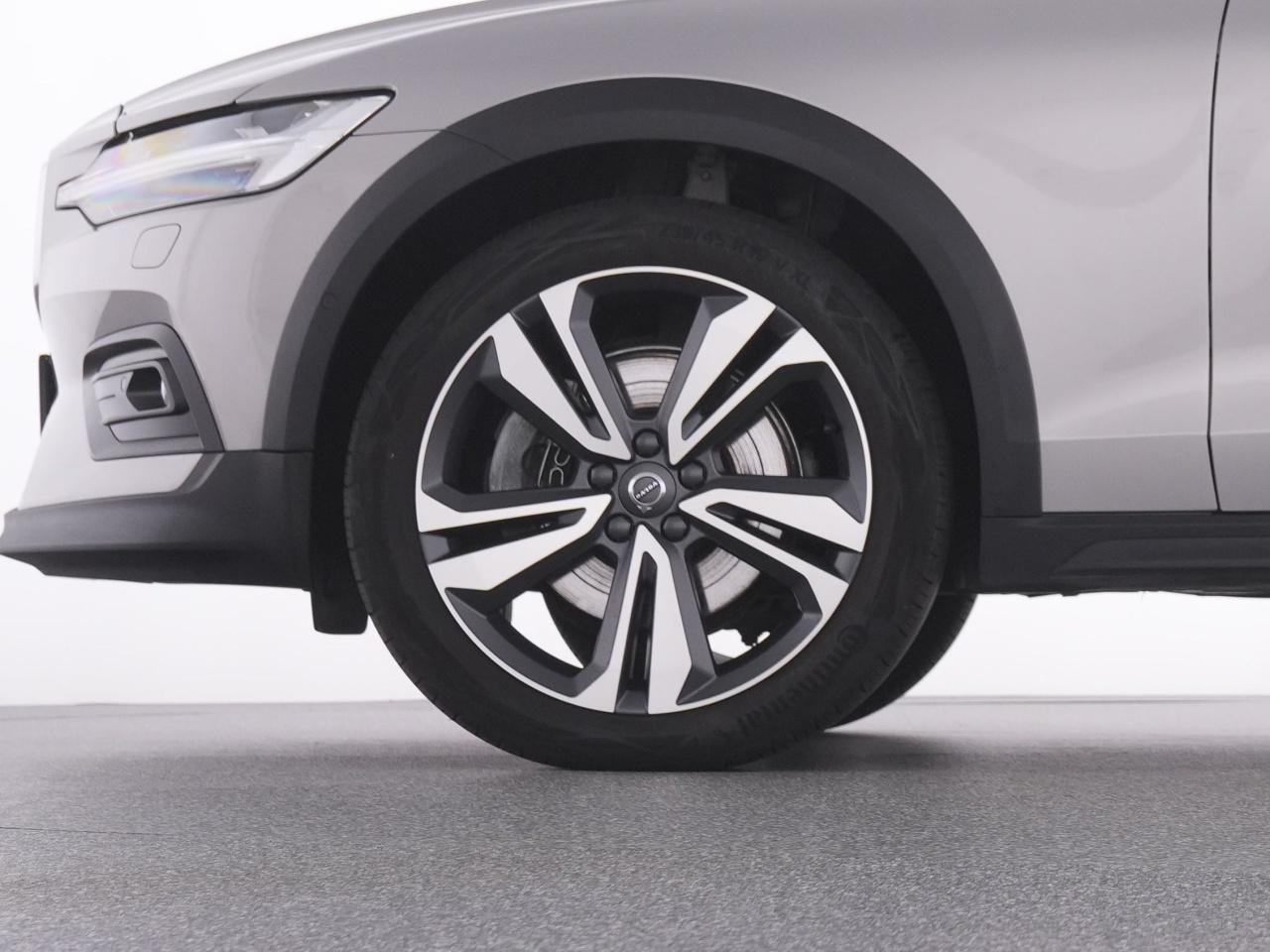 Volvo  CC