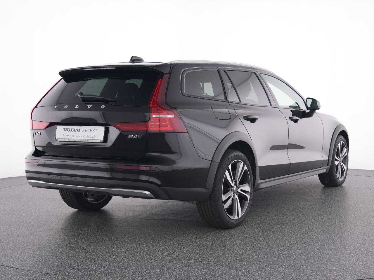 Volvo  CC