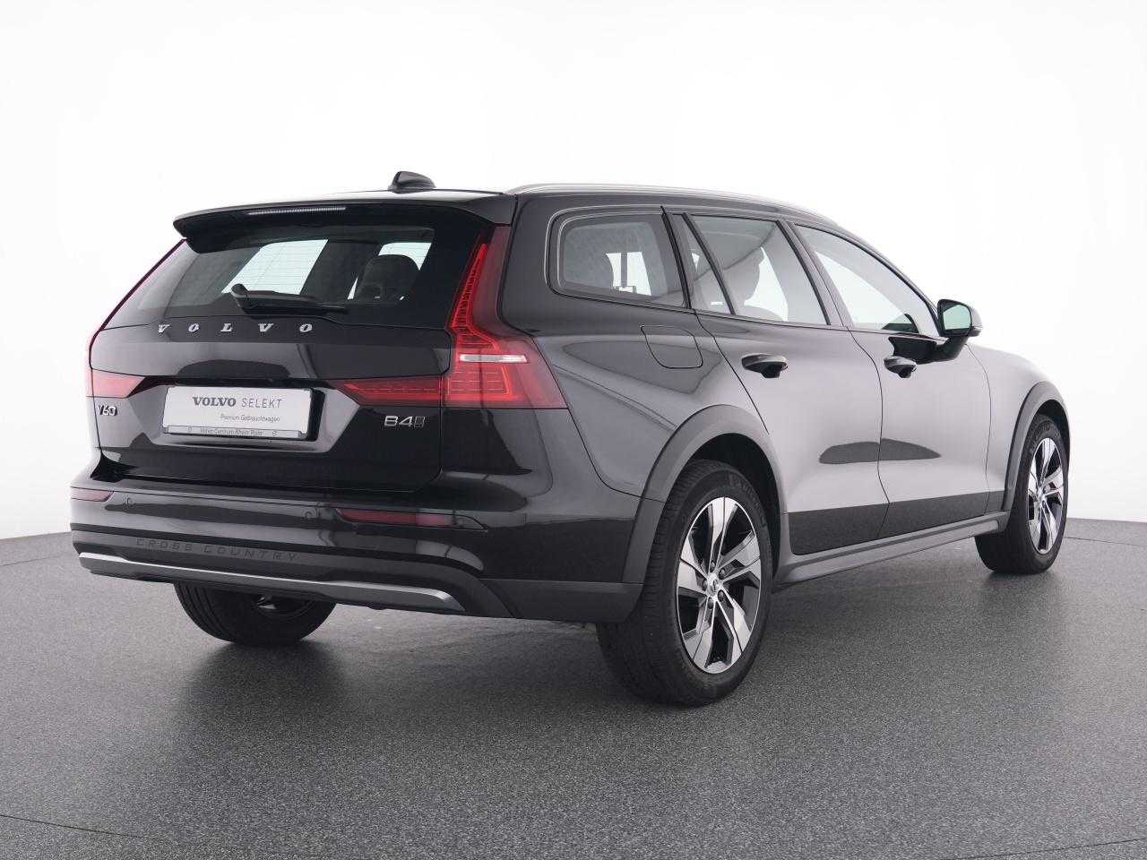Volvo  CC