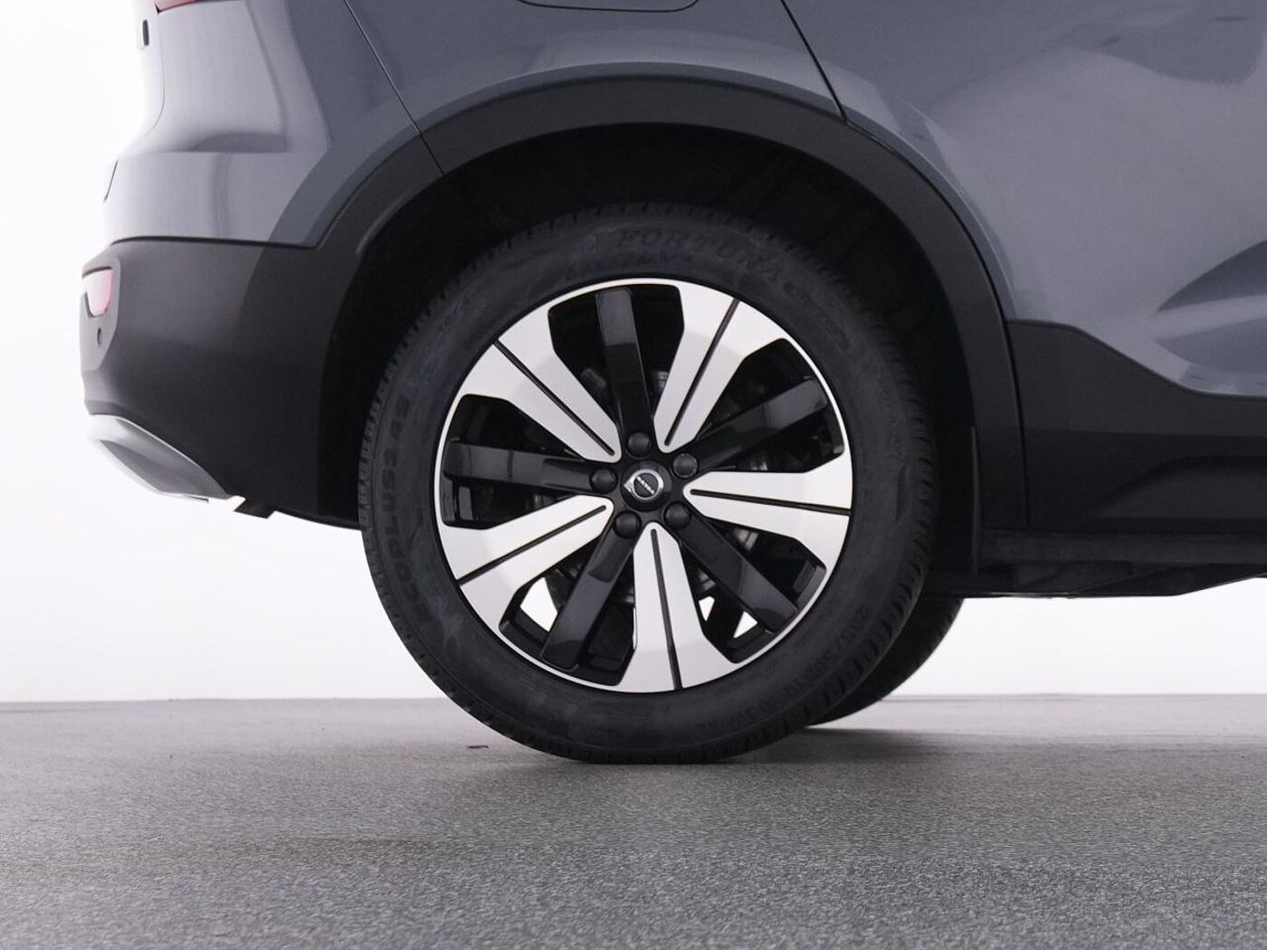 Volvo  XC 40