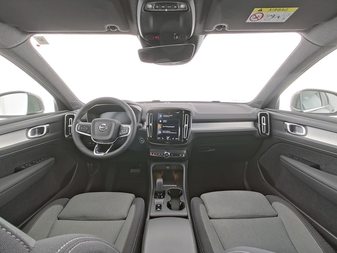 Volvo  XC 40