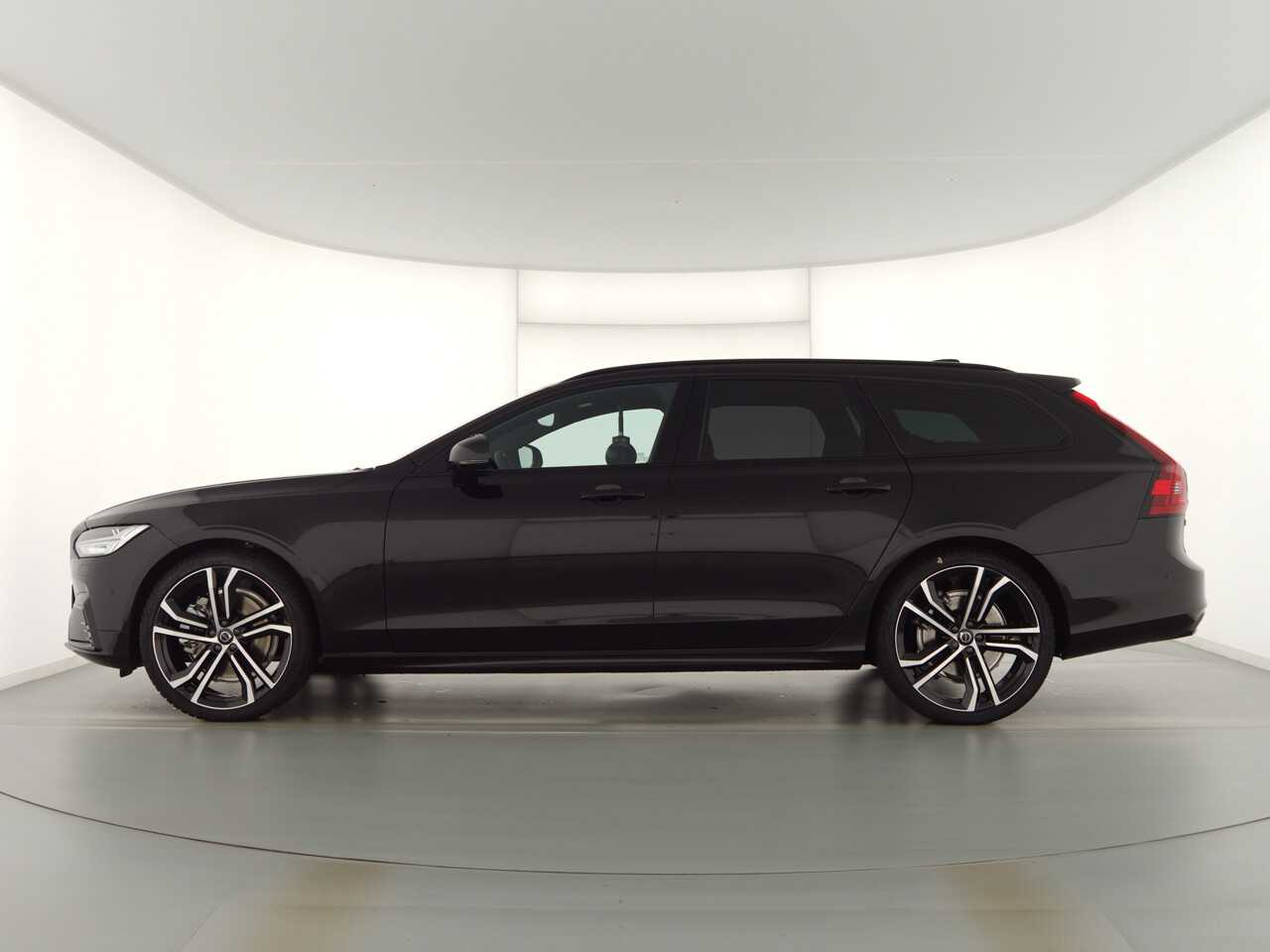 Volvo  V90 Ultimate, B5 Mild-Hybrid, Benzin, Dark