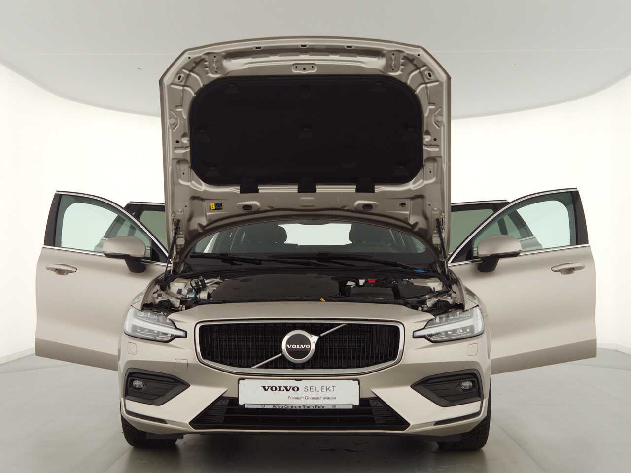 Volvo  V60 Core, B4 Mild-Hybrid, Diesel