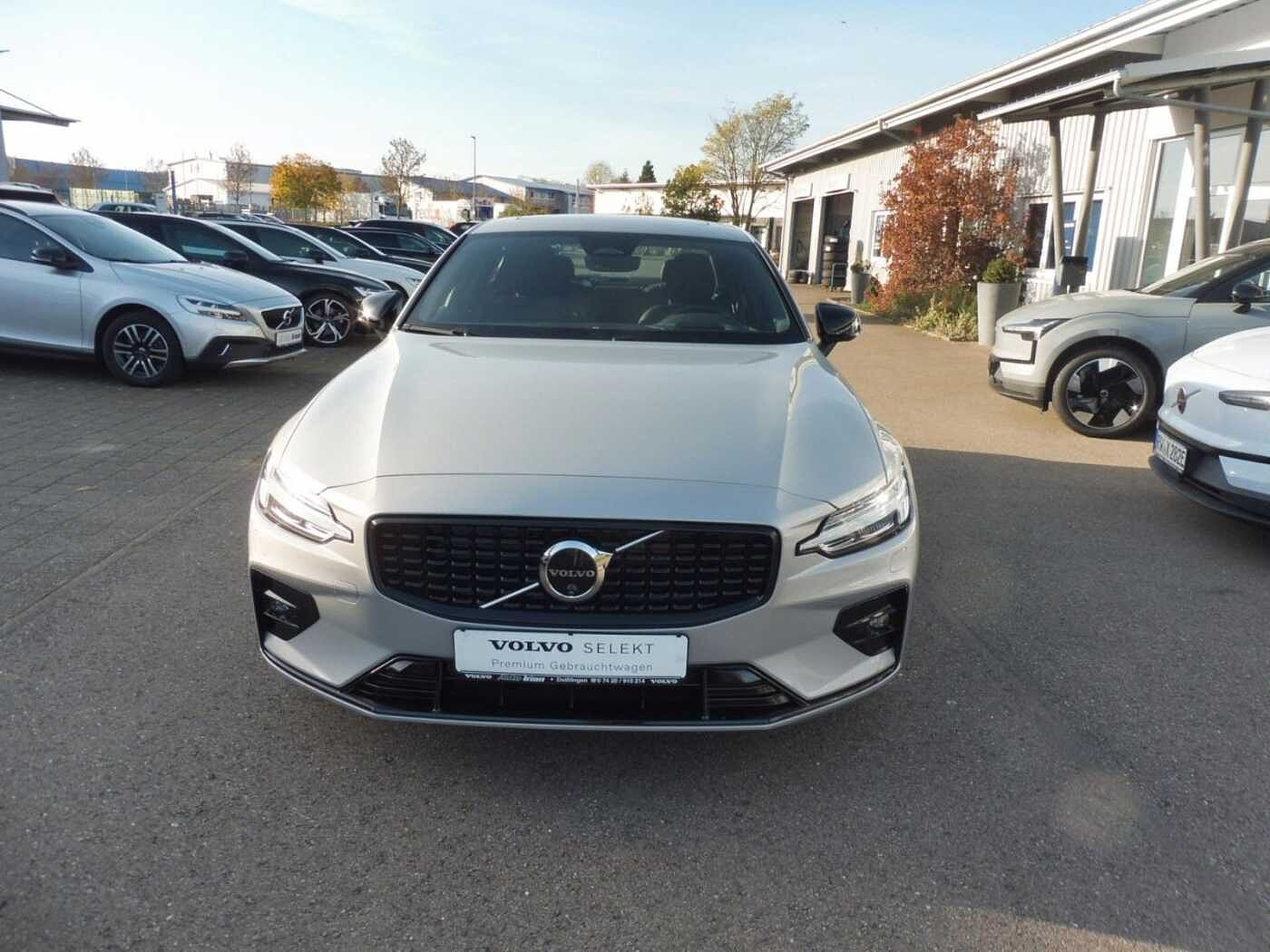 Volvo  Lim. Ultimate Dark AWD/ Vollaustattung