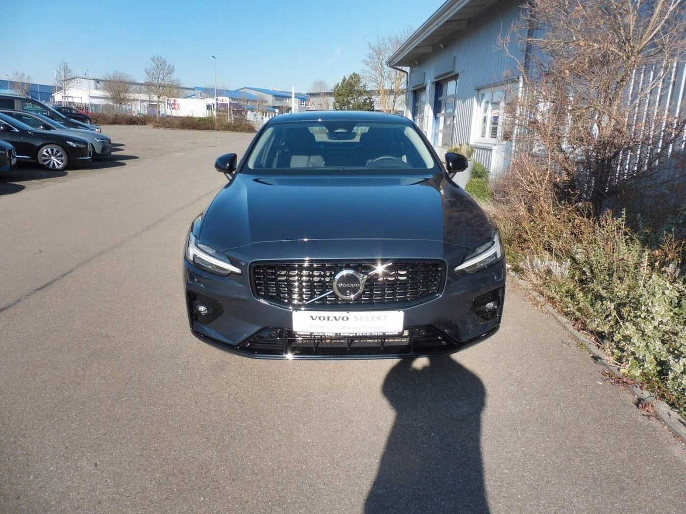 Volvo  Lim. B5  Ultimate Dark AWD