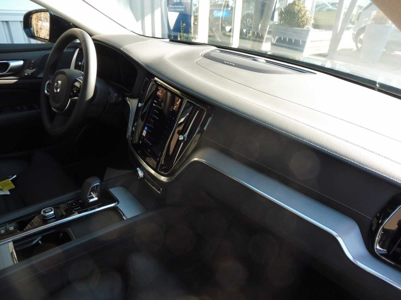 Volvo  Lim. B5  Ultimate Dark AWD