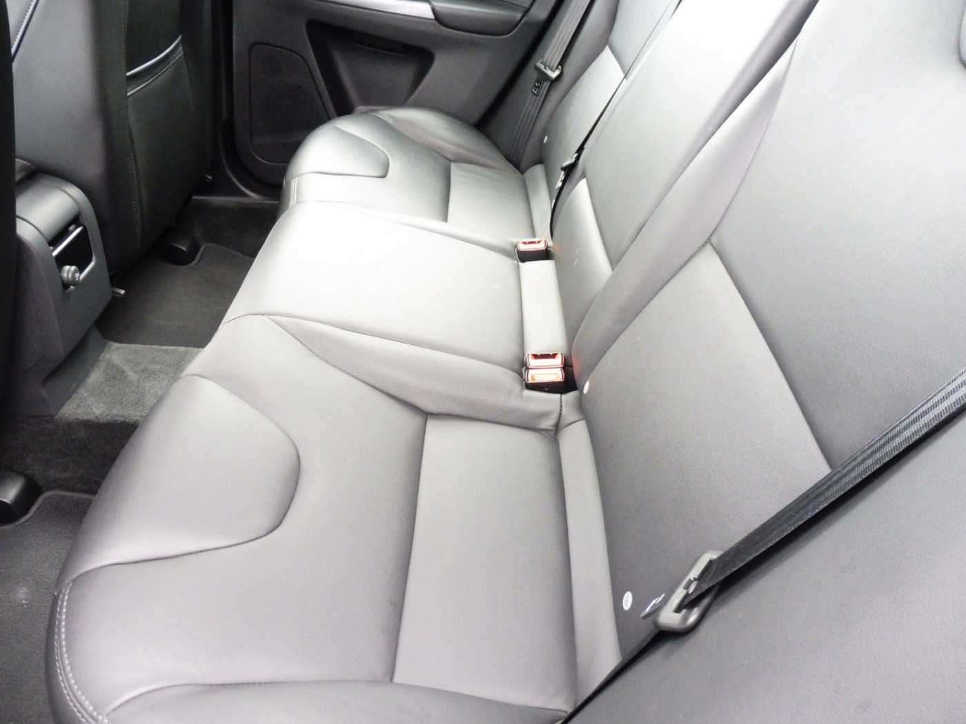 Volvo  D4 Summum 2WD