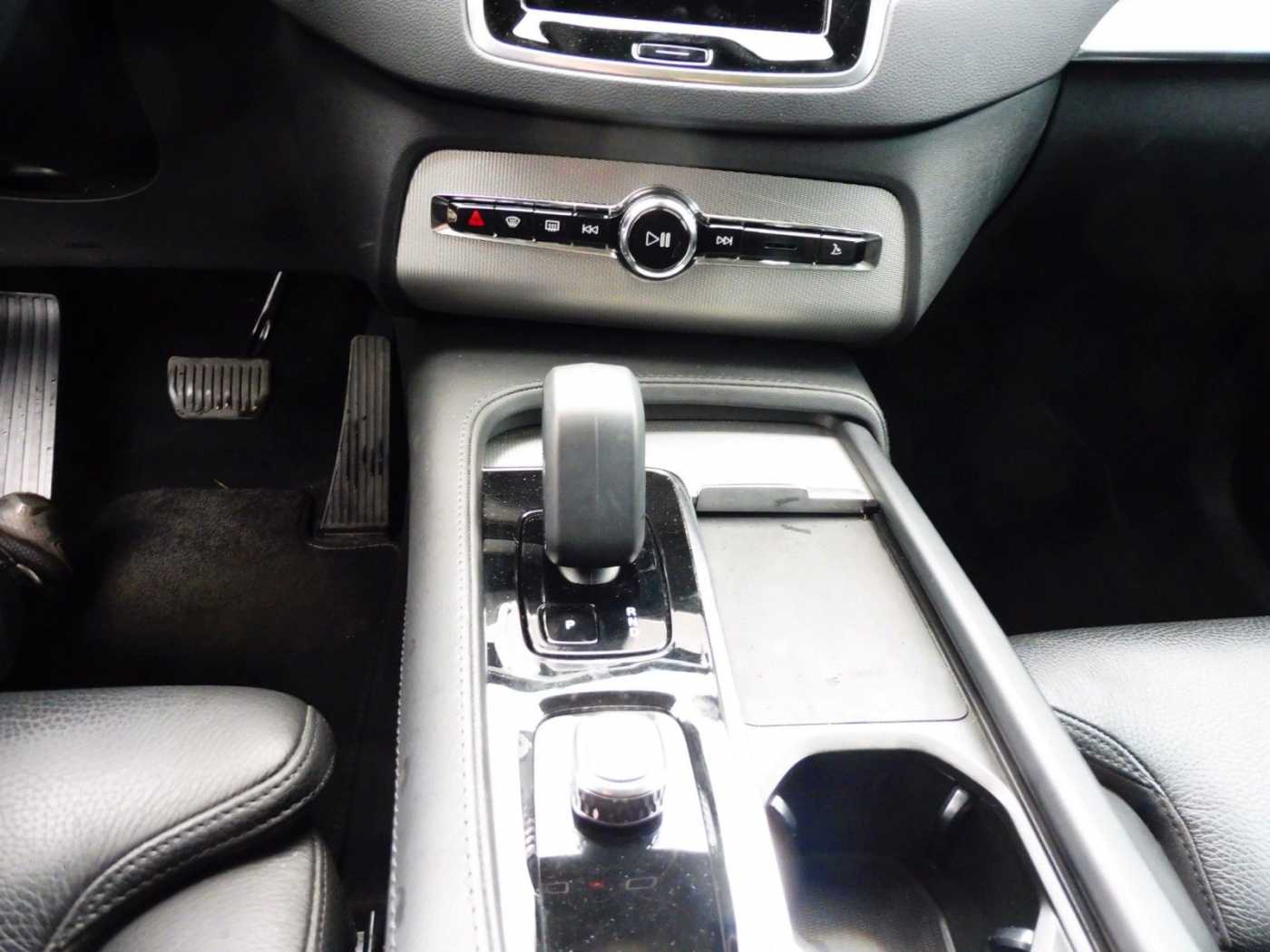 Volvo  B5 Plus Bright AWD