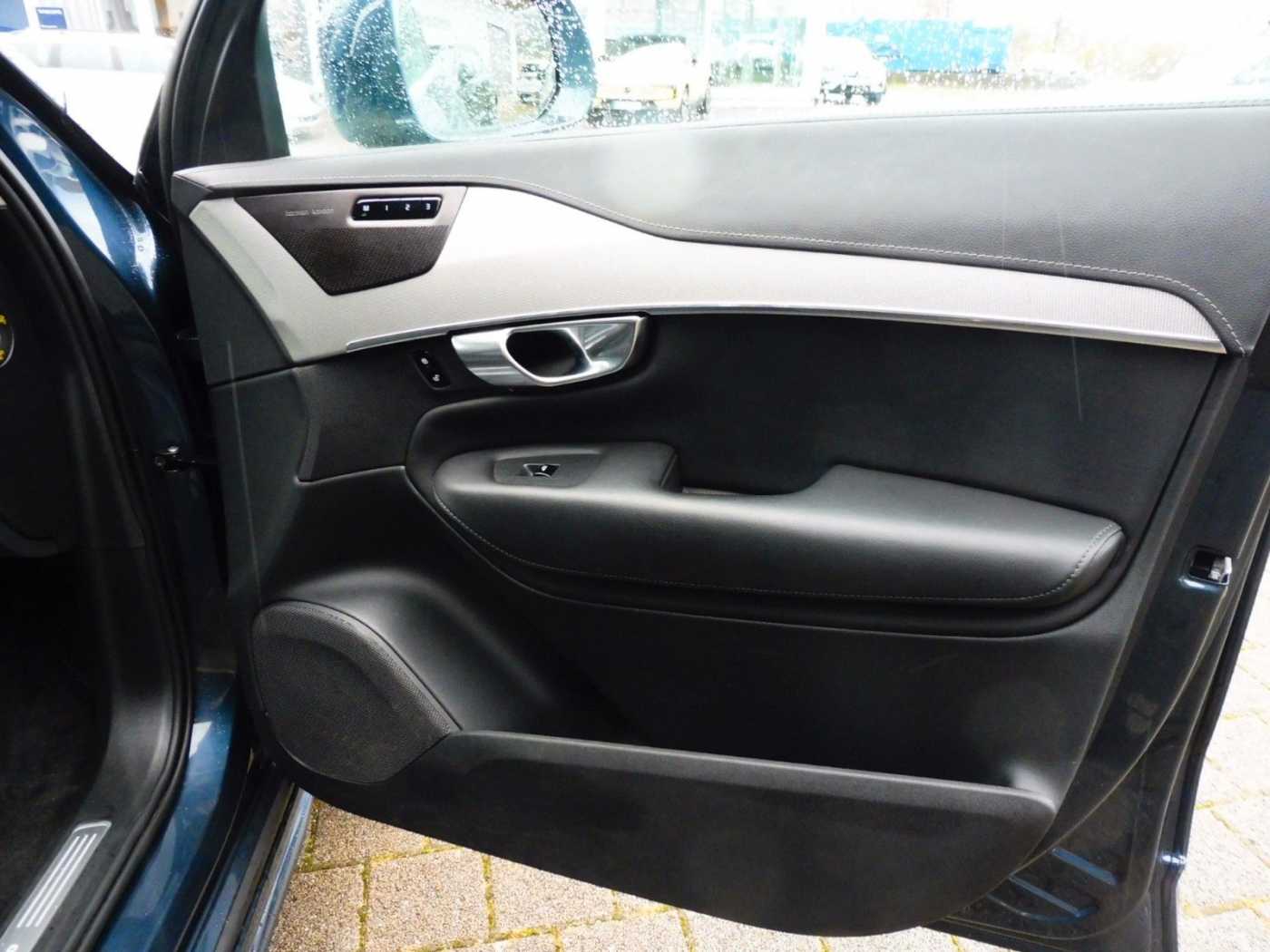 Volvo  B5 Plus Bright AWD