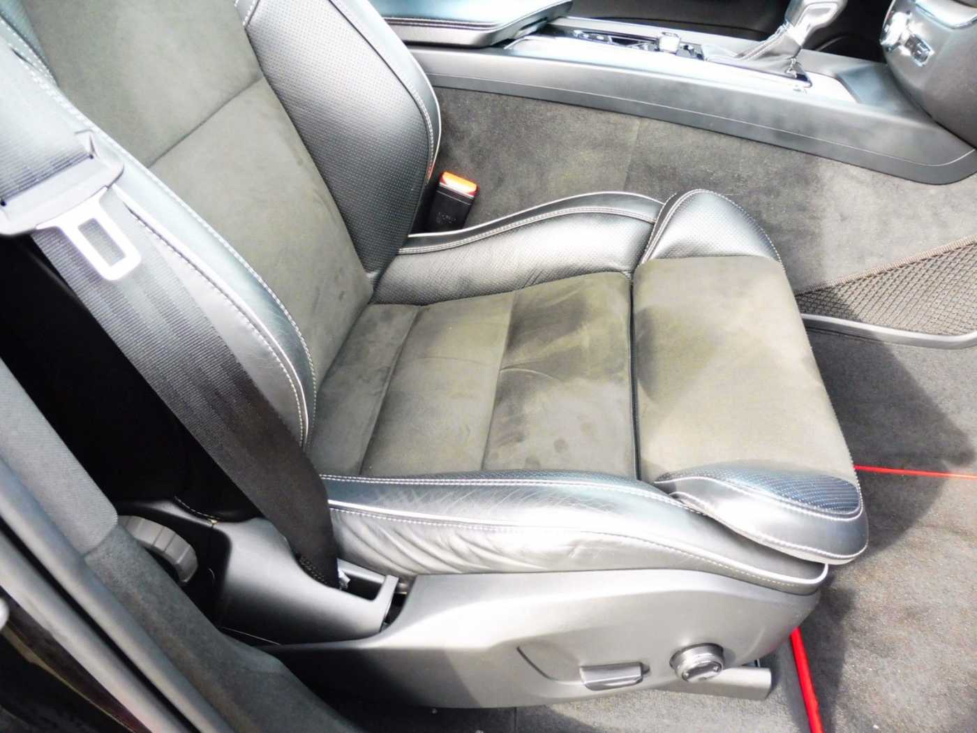 Volvo  D5 R- Design AWD/ Bowser