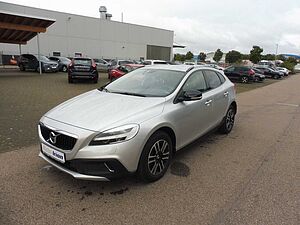 Volvo  D3 Cross Country Plus