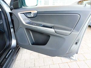 Volvo  D4 Summum 2WD