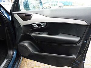 Volvo  B5 Plus Bright AWD