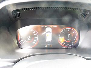 Volvo  D5 R- Design AWD/ Bowser