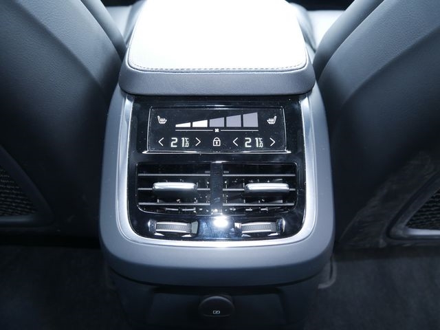 Volvo  Recharge T8 AWD Dark Plus ACC STANDHZ LED