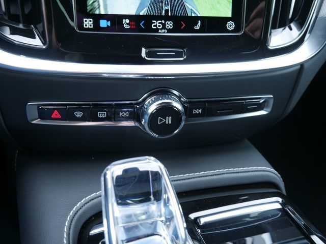 Volvo  Twin Engine