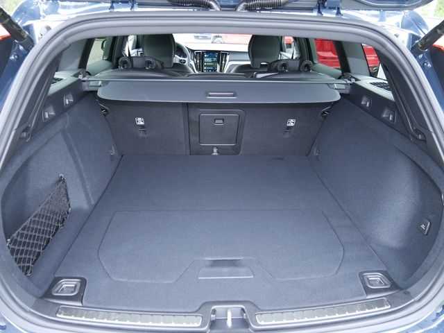 Volvo  Twin Engine