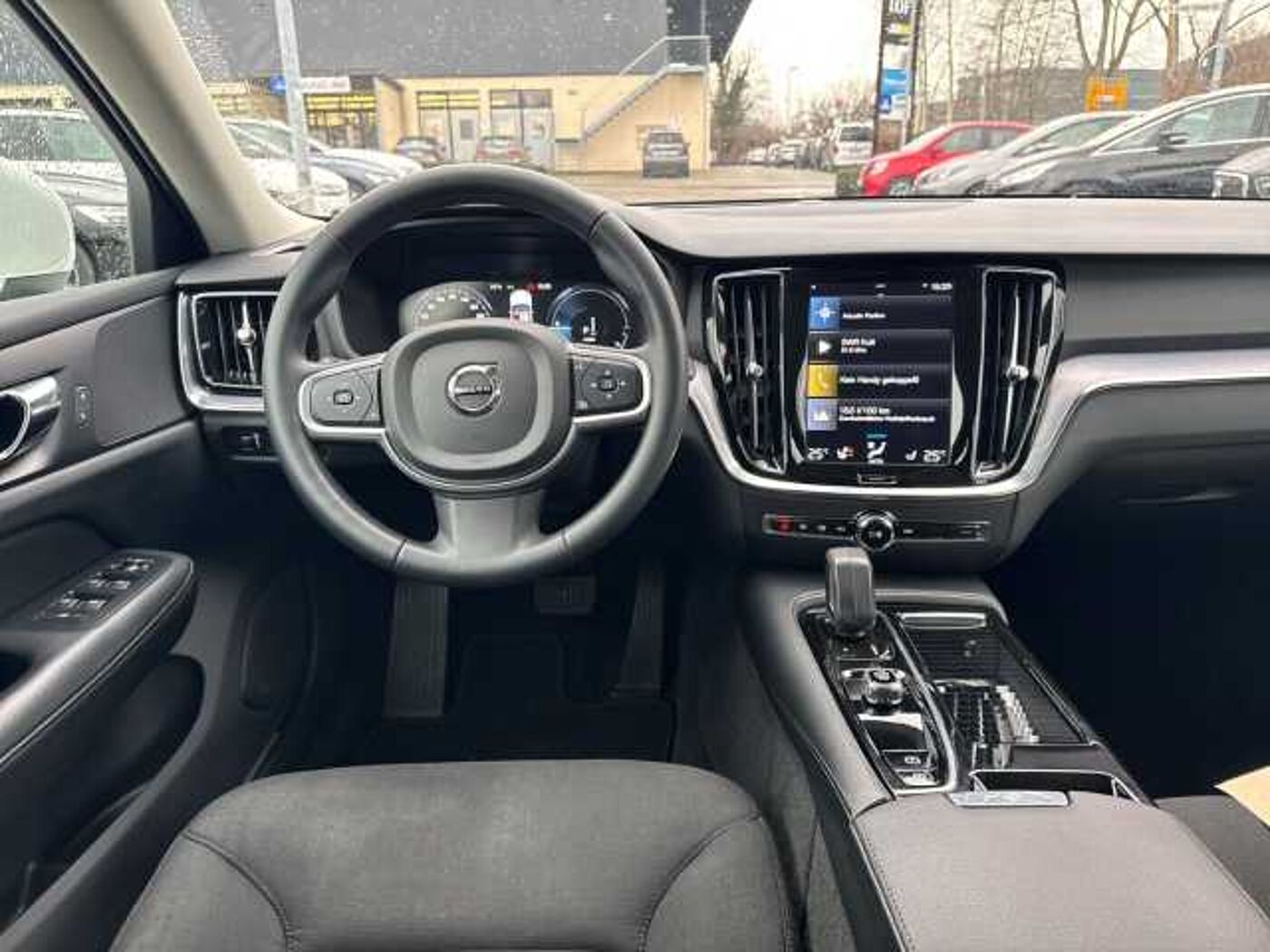 Volvo  T6 Inscription Expression Plug-In Hybrid AWD StandHZG AHK Navi digitales Cockpit