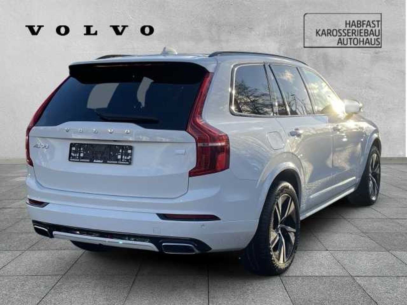 Volvo  T8 AWD R-Design Expression Recharge 7-Sitzer Plug-In Hybrid HUD StandHZG