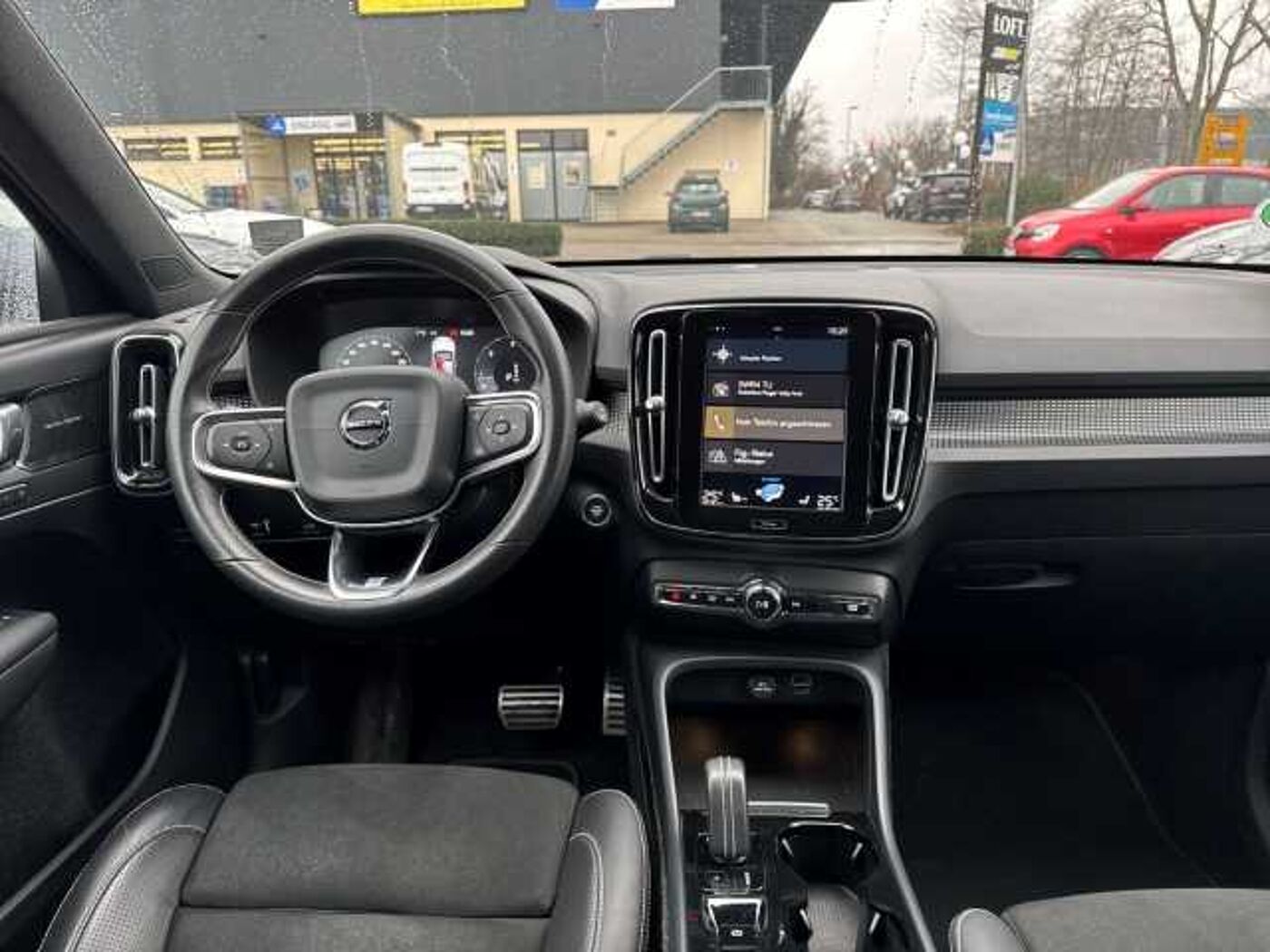 Volvo  D4 AWD R-Design EU6d-T *Kamera*SHZ* AHK Navi Leder digitales Cockpit Memory Sitz