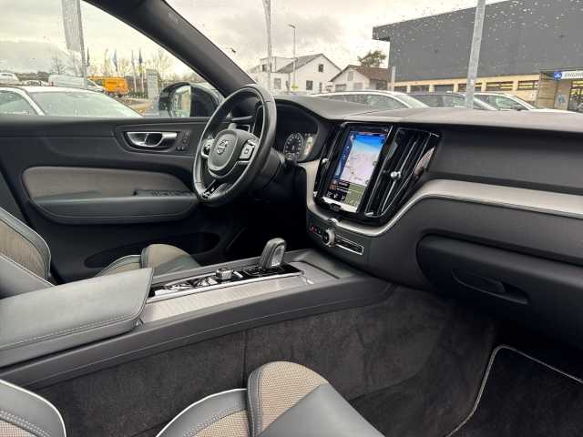 Volvo  T8 R-Design Recharge Plug-In Hybrid AWD StandHZG AHK Leder digitales Cockpit Mem