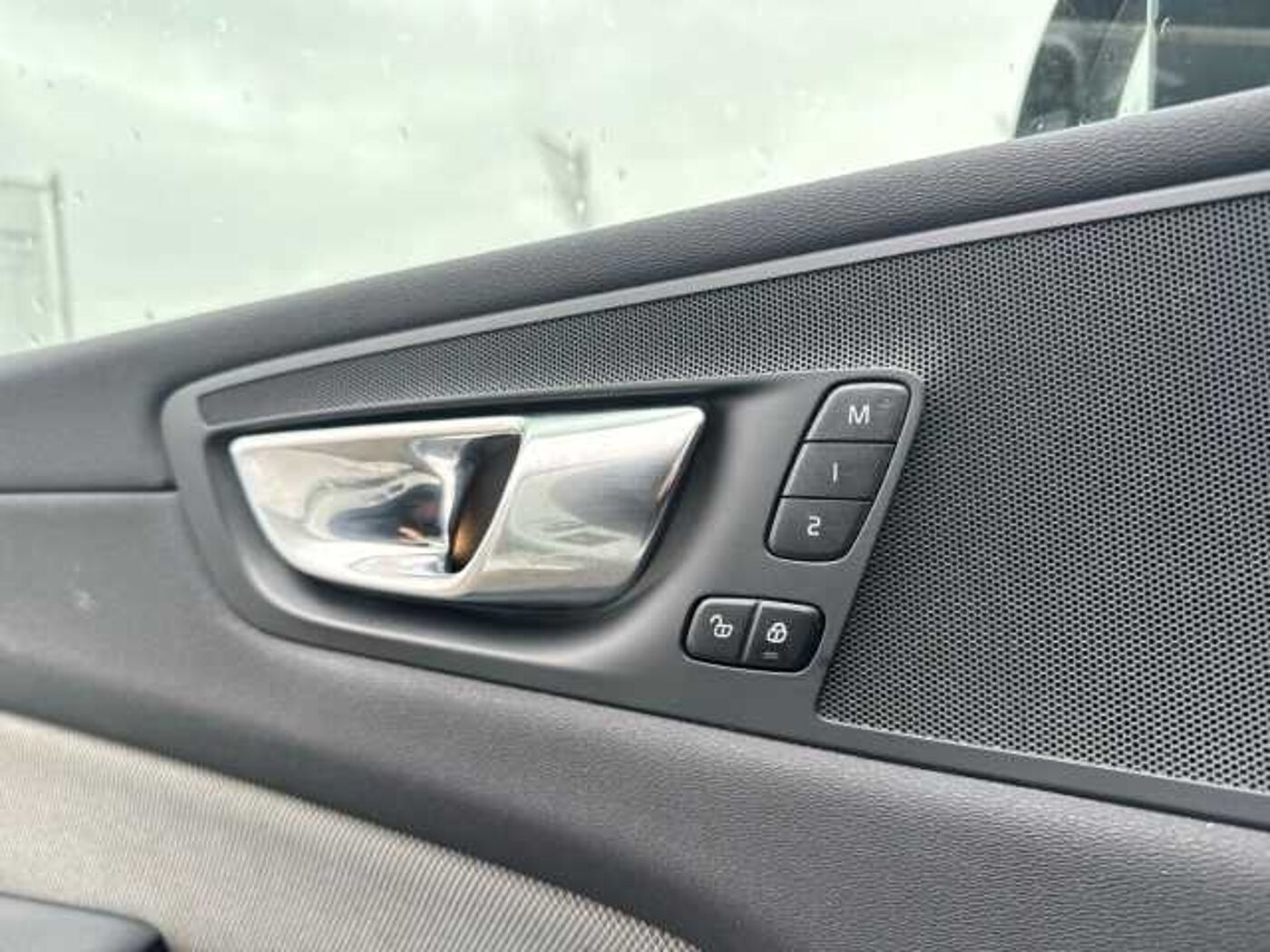 Volvo  T8 R-Design Recharge Plug-In Hybrid AWD StandHZG AHK Leder digitales Cockpit Mem