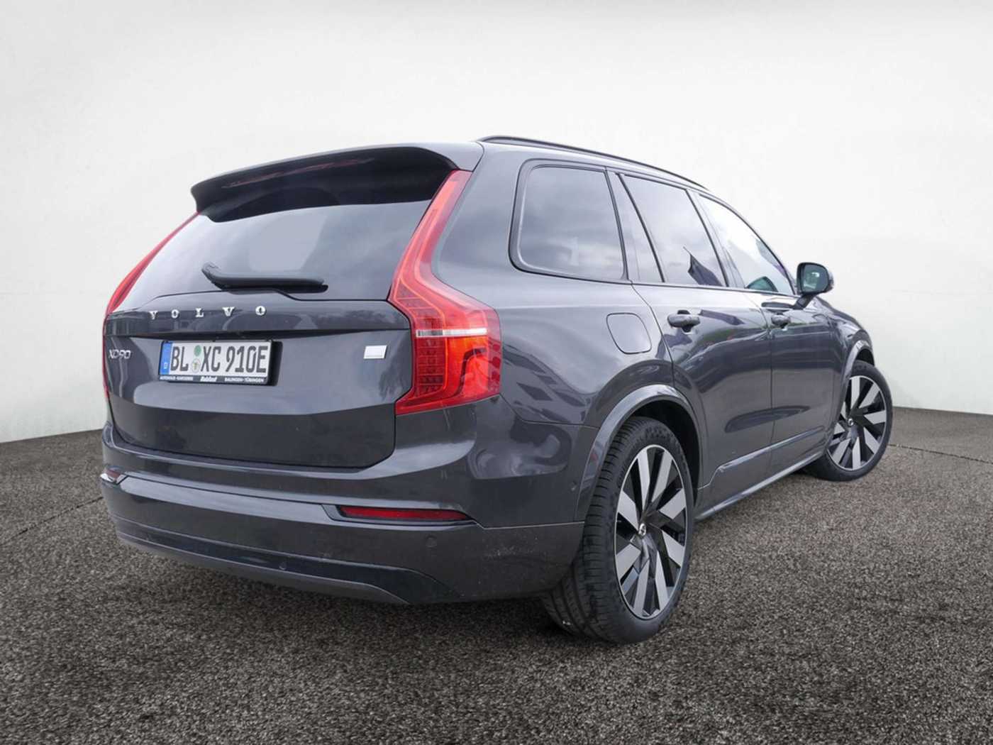 Volvo  Recharge T8 AWD Dark Plus STANDHZ LED