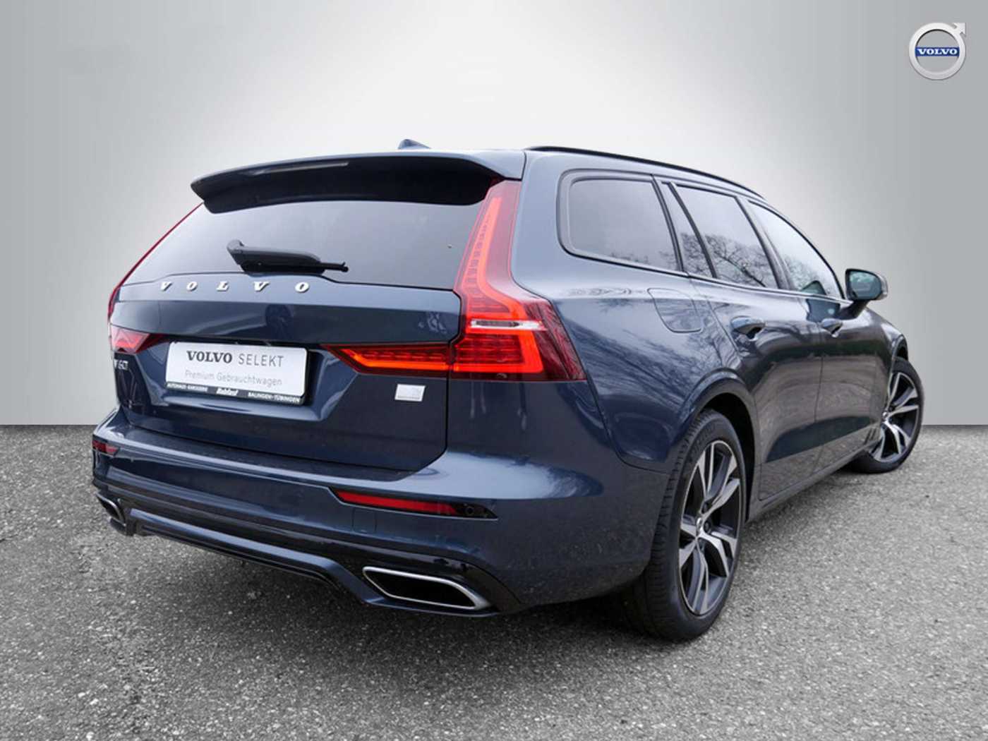 Volvo  T6 R-Design Recharge Plug-In Hybrid AWD