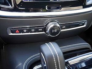 Volvo  T8 AWD Twin Engine R-Design B&W STANDHZ LED