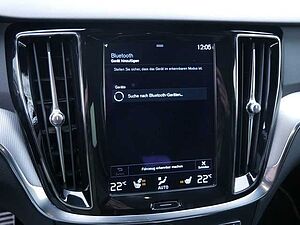 Volvo  Recharge T6 AWD R-Design H K NAVI AHK LED