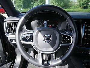 Volvo  T8 AWD Twin Engine R-Design STANDHZ LED 360