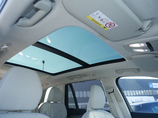 Volvo  Recharge T8 AWD Ultimate Bright STANDHZ LED