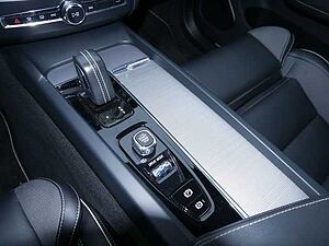 Volvo  T8 Twin Engine R-Design AWD H K NAVI LED