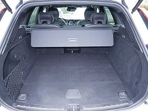 Volvo  T8 Twin Engine R-Design AWD H K NAVI LED