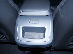 Volvo  B5 AWD Plus Dark PDC SHZ KAMERA NAVI LED