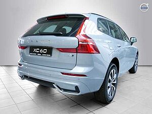 Volvo  B5 AWD Plus Dark PDC SHZ KAMERA NAVI LED