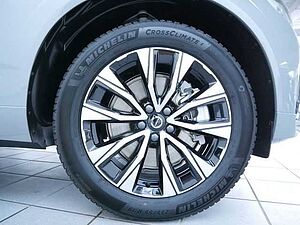 Volvo  B5 AWD Plus Dark PDC SHZ KAMERA NAVI LED