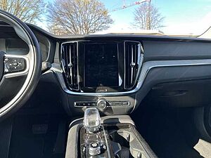 Volvo  T6 Inscription Recharge Plug-In Hybrid AWD
