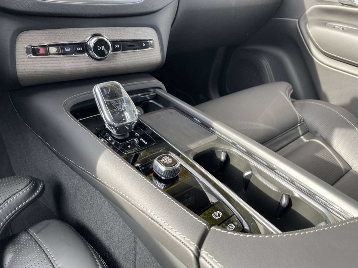 Volvo  T8 Plus Bright Recharge AWD 360° | LICHT-PAKET | 21'