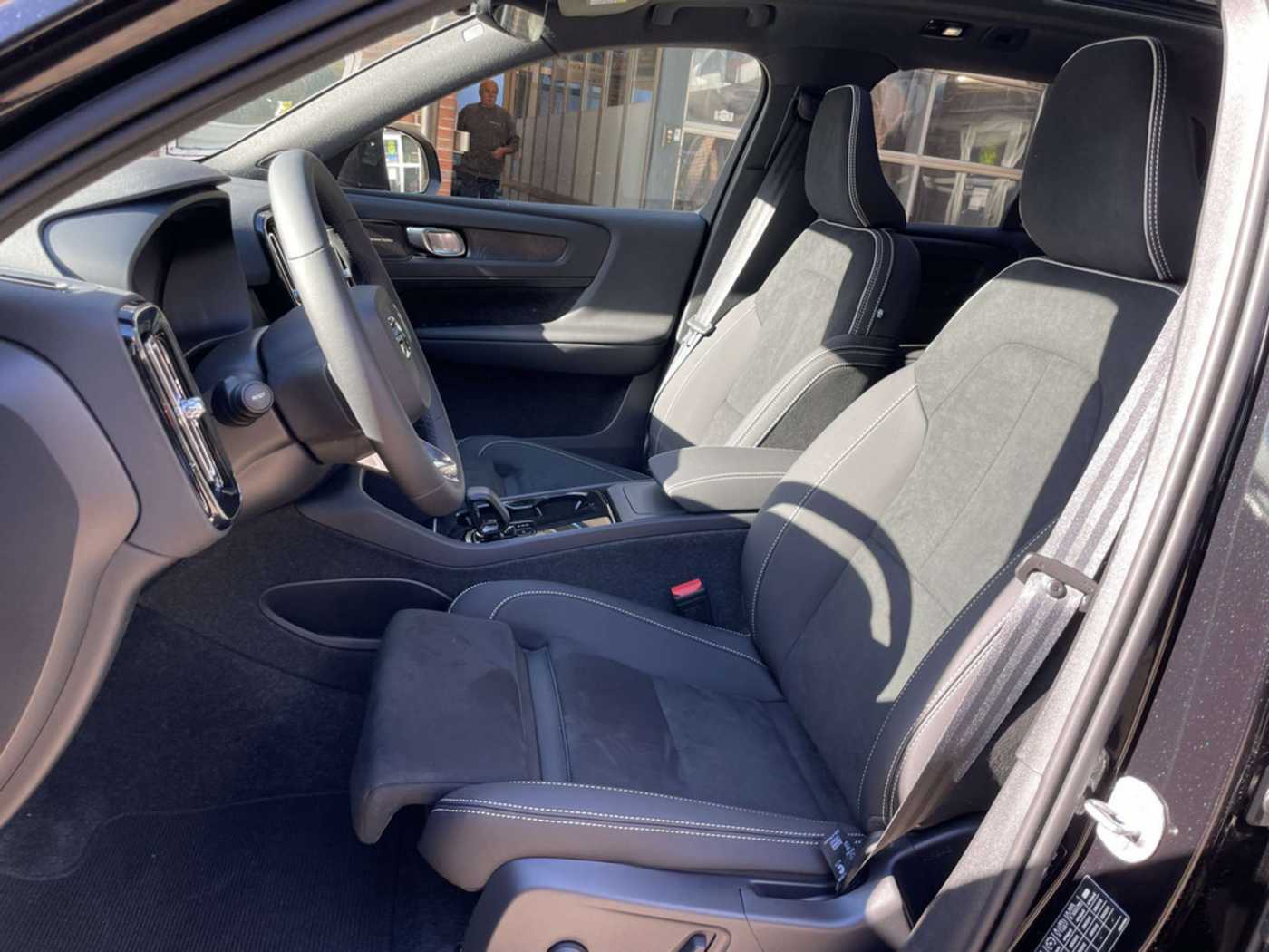 Volvo  Twin Motor AWD Ultra Black Edition