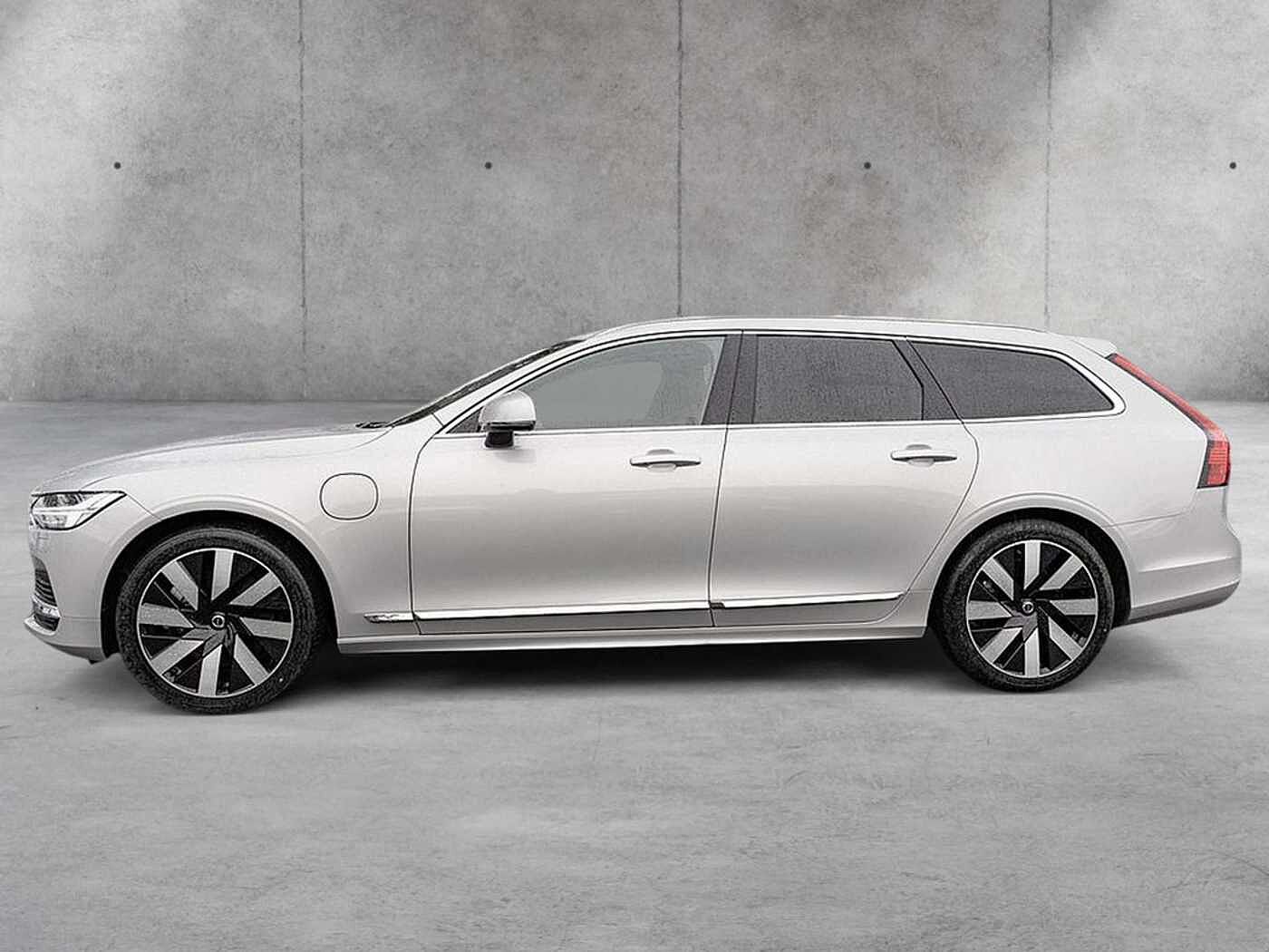 Volvo  T6 Plus Bright Recharge Plug-In Hybrid AWD