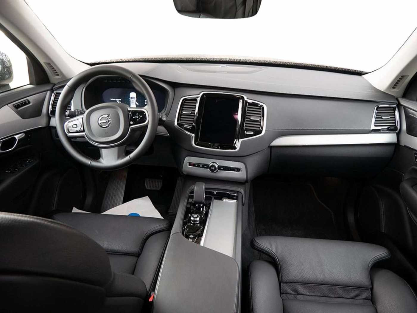 Volvo  T8 AWD Recharge Plug-In Hybrid Plus Bright