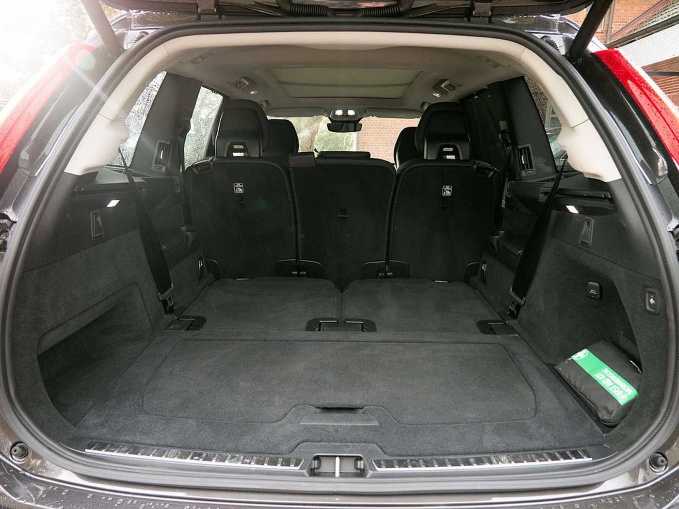Volvo  T8 AWD Recharge Plug-In Hybrid Plus Bright