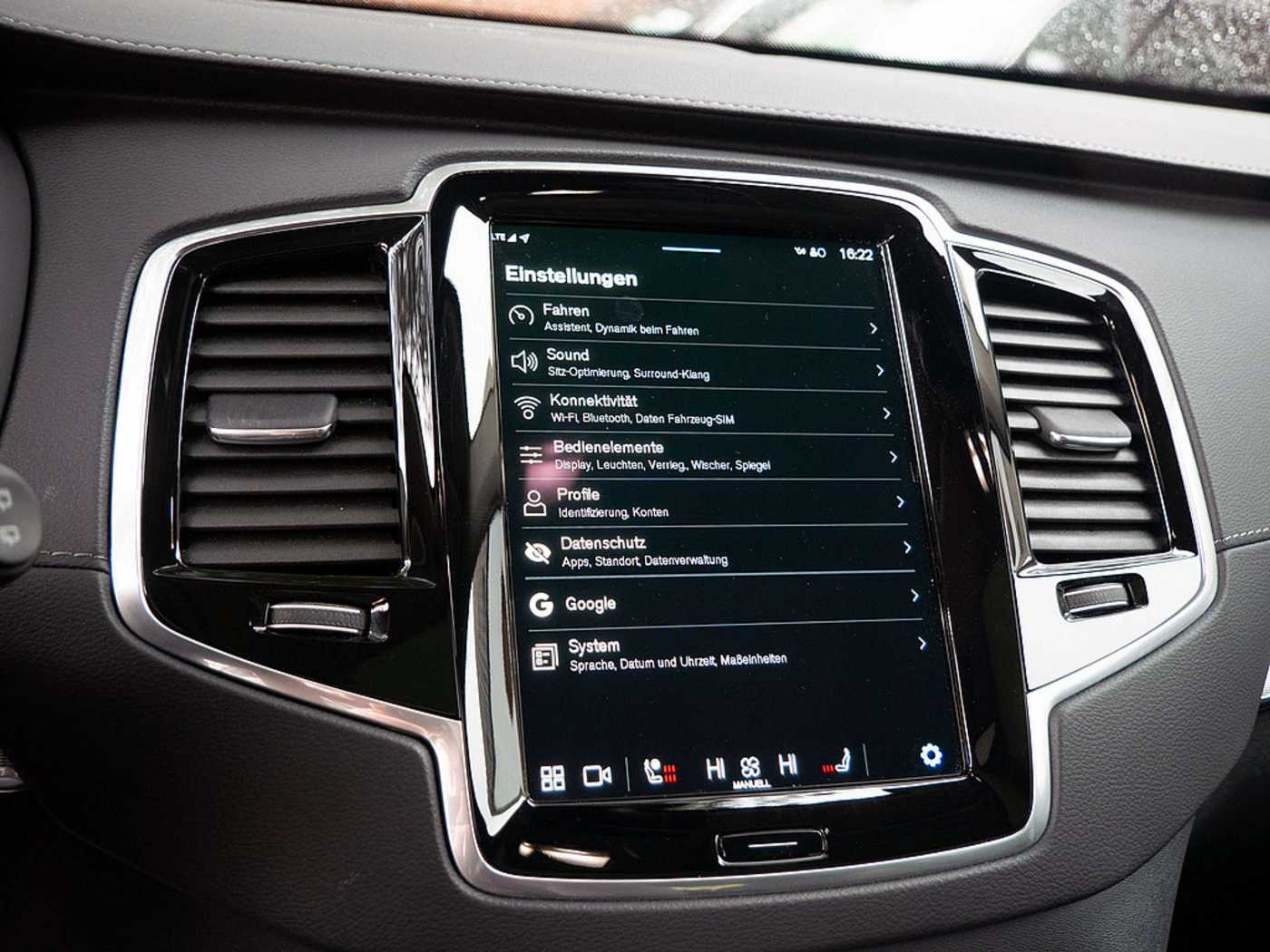 Volvo  T8 AWD Recharge Plug-In Hybrid Plus Bright