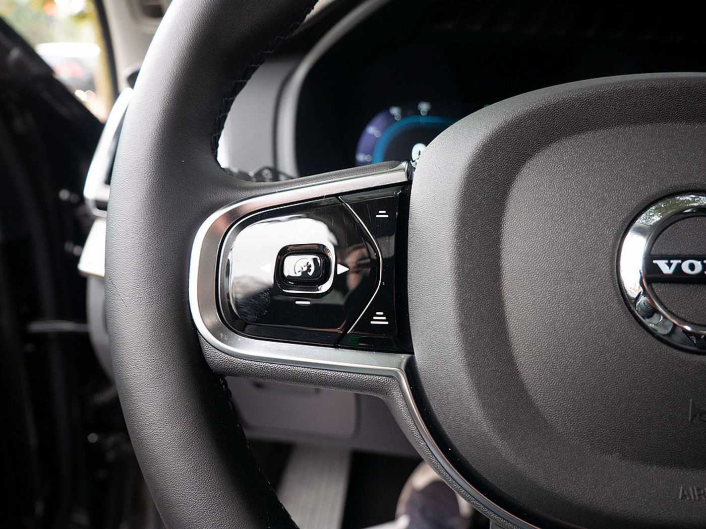 Volvo  T8 AWD Recharge Plug-In Hybrid Plus Bright
