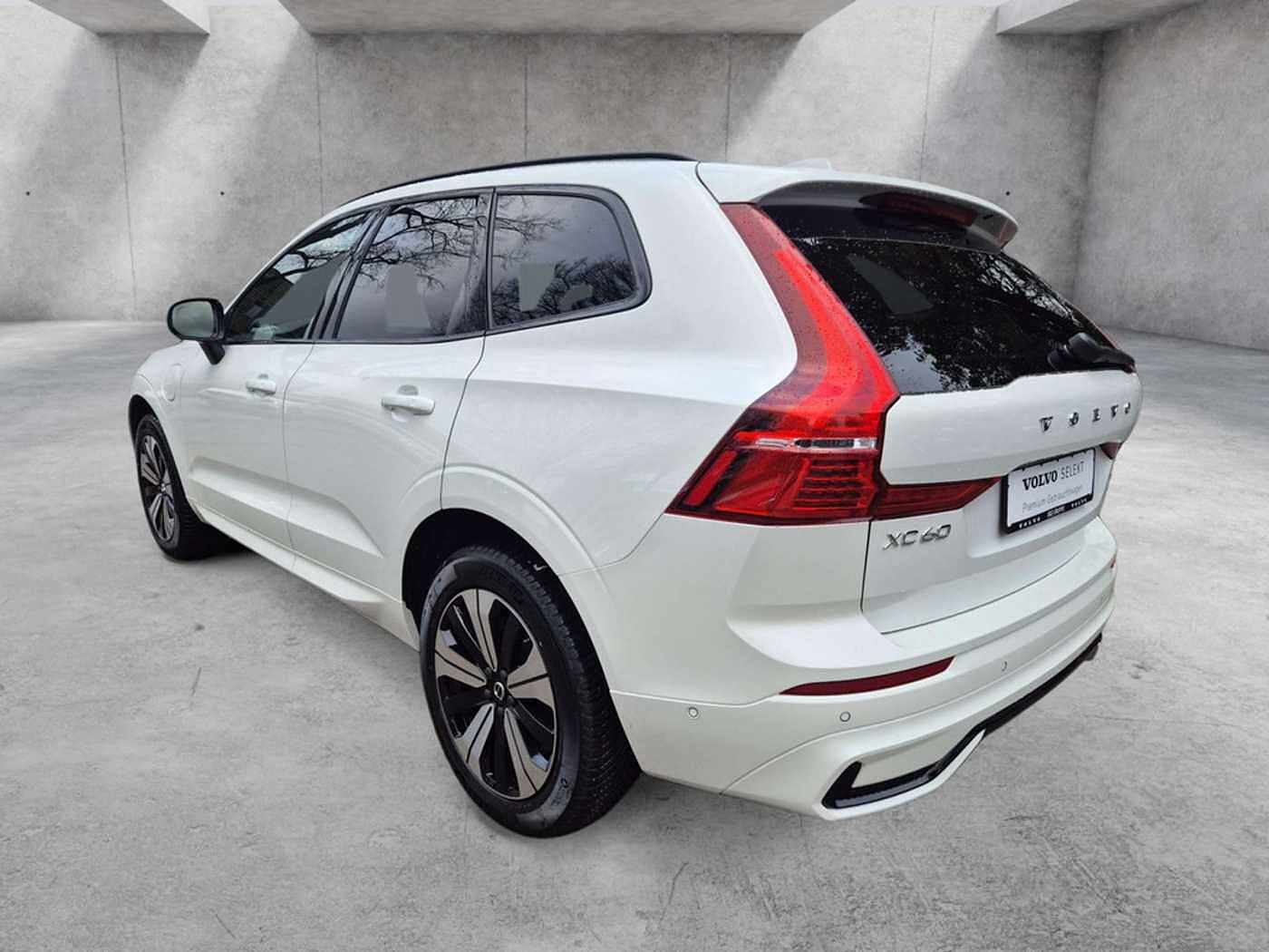 Volvo  T6 Recharge Plus Dark Plug-In Hybrid AWD