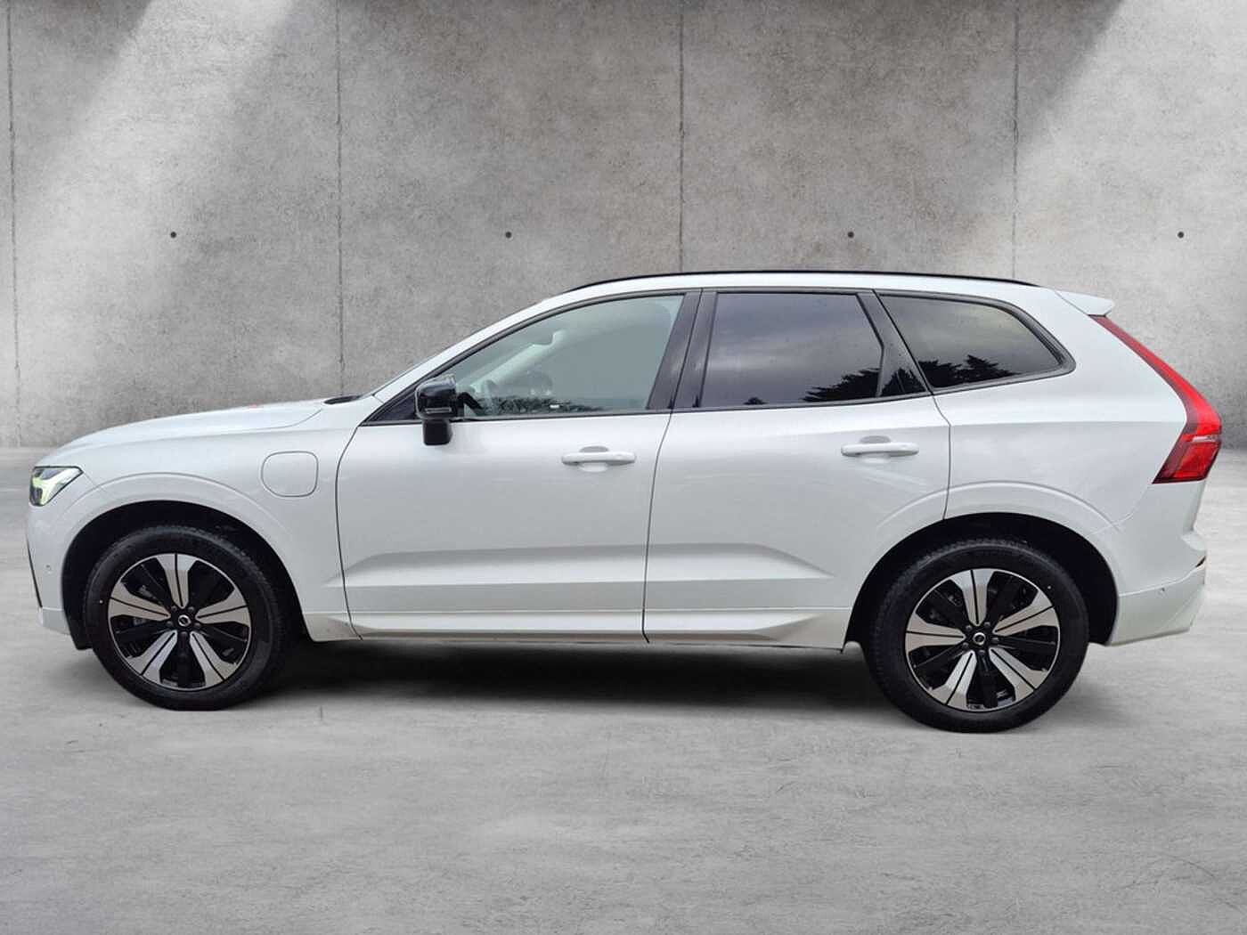 Volvo  T6 Recharge Plus Dark Plug-In Hybrid AWD